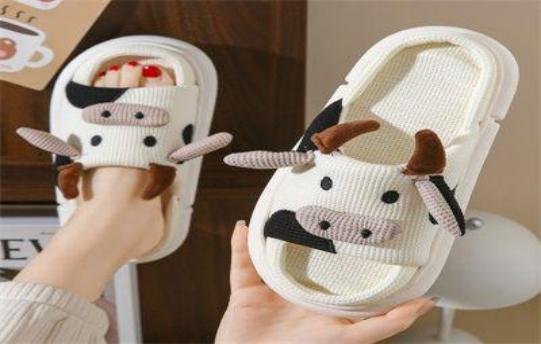 CHANCLETAS TELA VACA