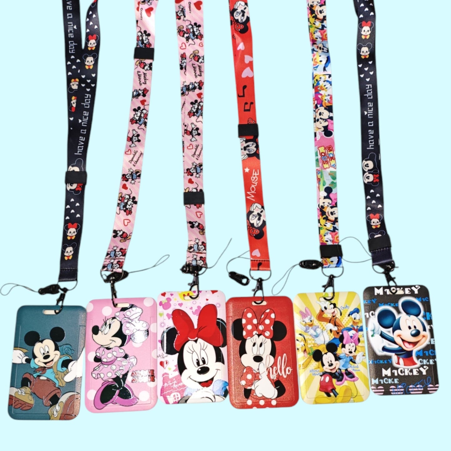 PORTA GAFETES PERSONAJE C