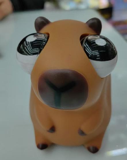 SQUISHY CAPIBARA B