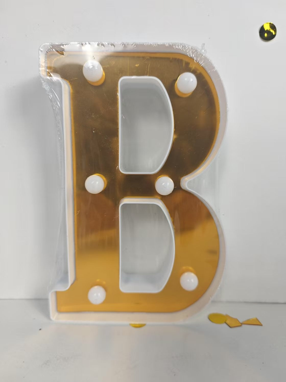 LAMPARA NUMERO LETRA DORADO 0-9 A-Z 21CM