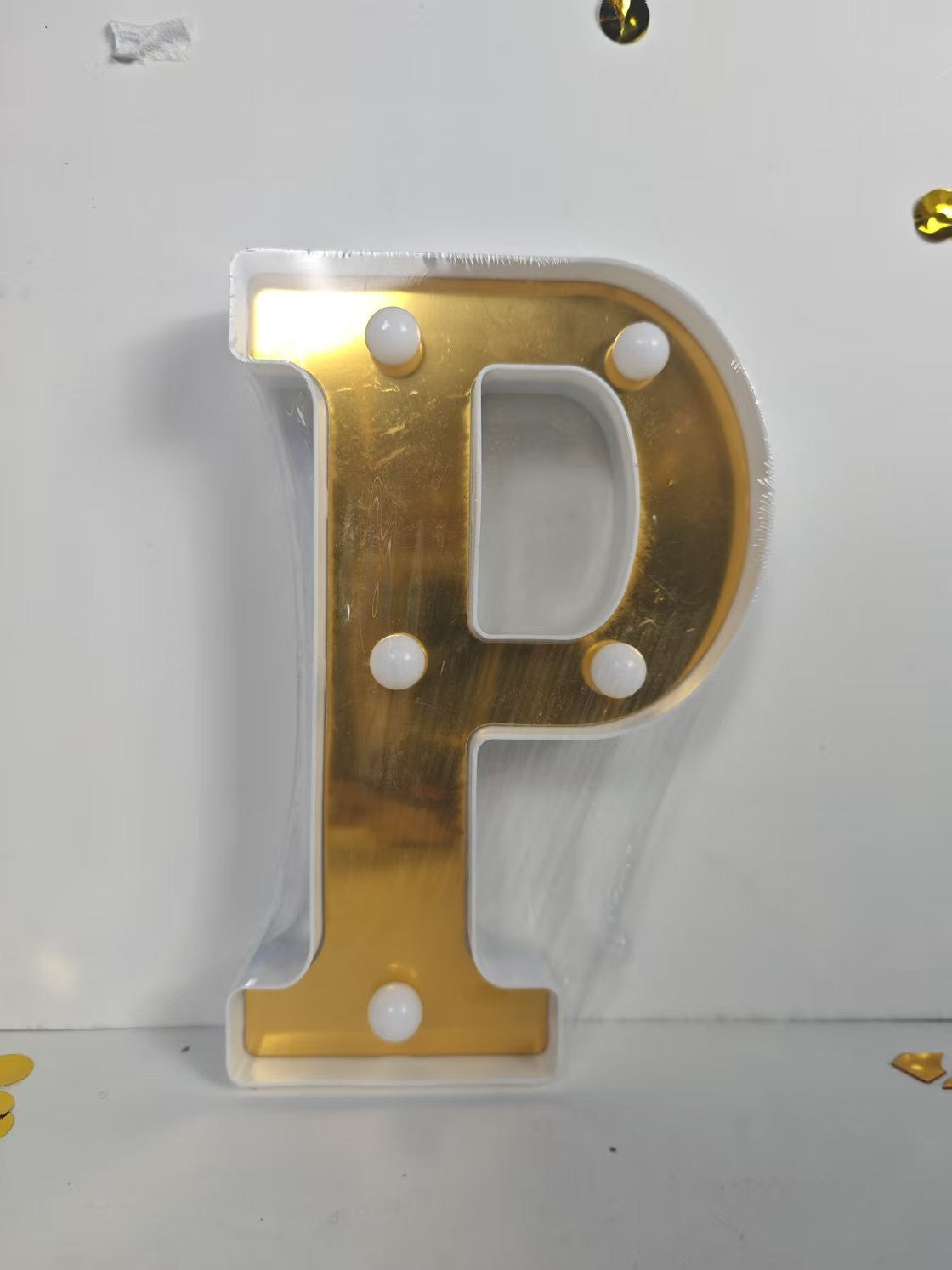 LAMPARA NUMERO LETRA DORADO 0-9 A-Z 21CM