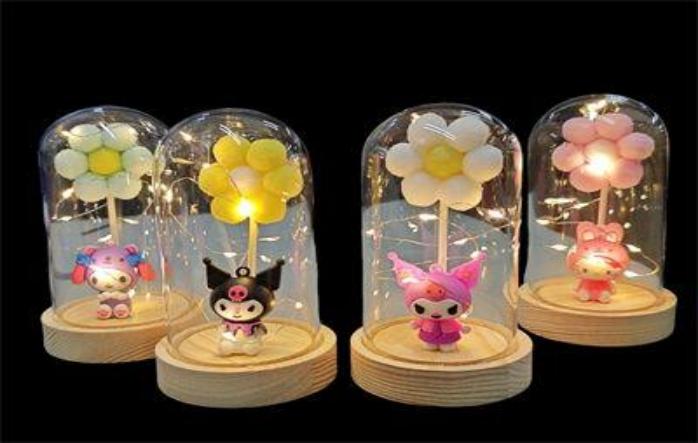 LAMPARA SANRIO EN FRASCO