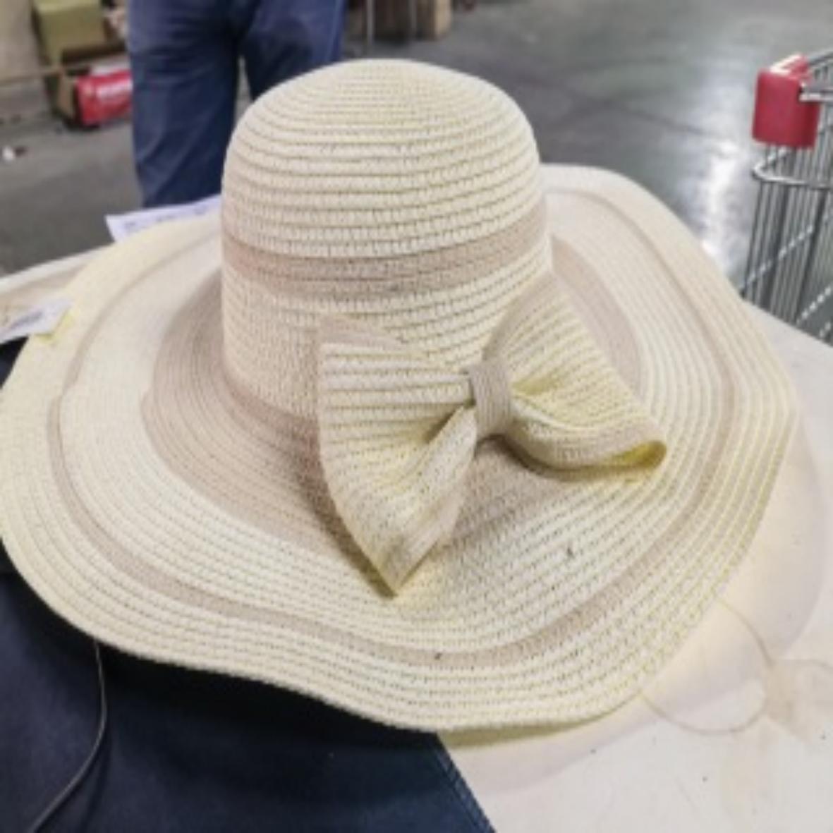 Sombrero de mujer con lazo