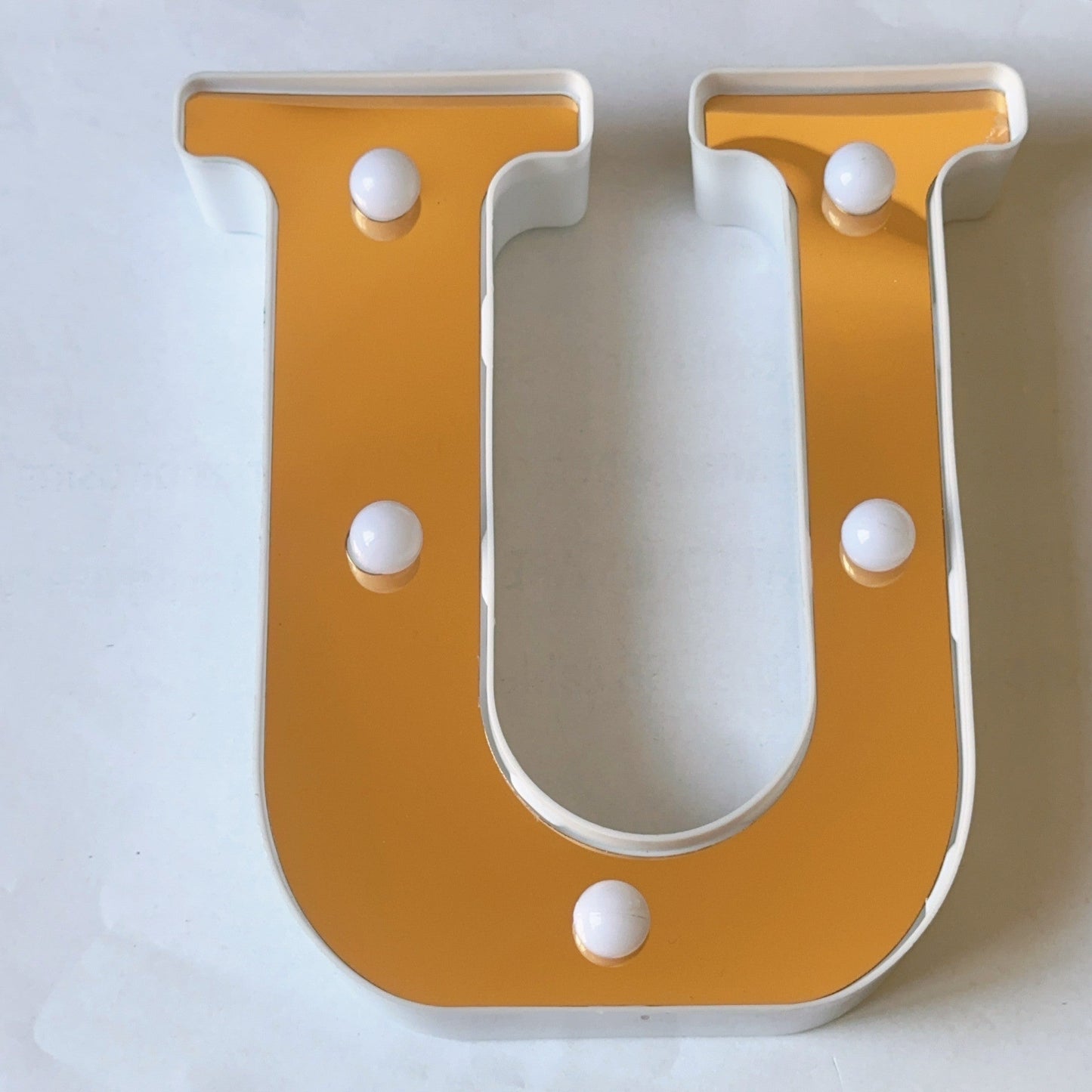 LAMPARA NUMERO LETRA DORADO 0-9 A-Z 16CM