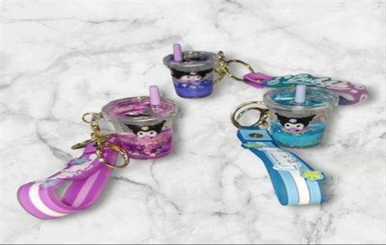 LLAVERO BEBIDA KUROMI