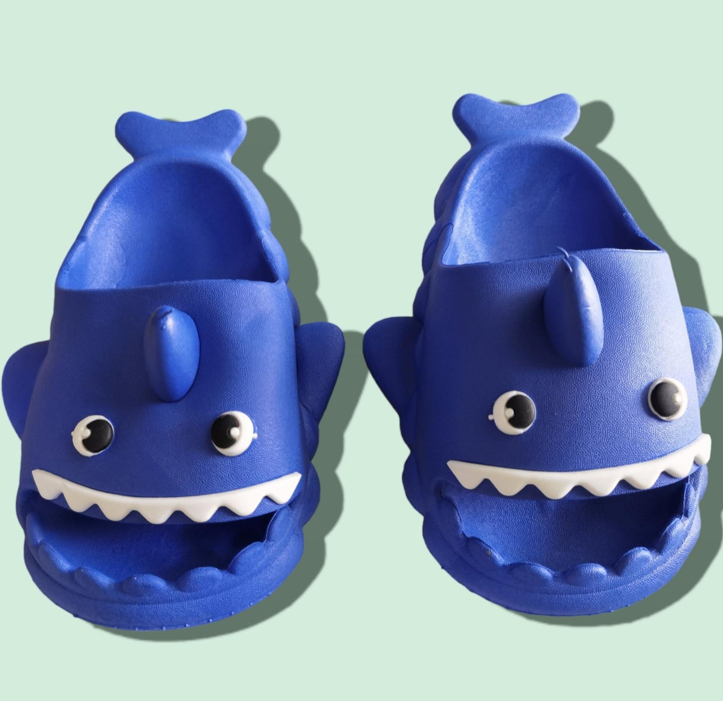 SANDALIAS DE TIBURON PVC 30-35 P/NINO